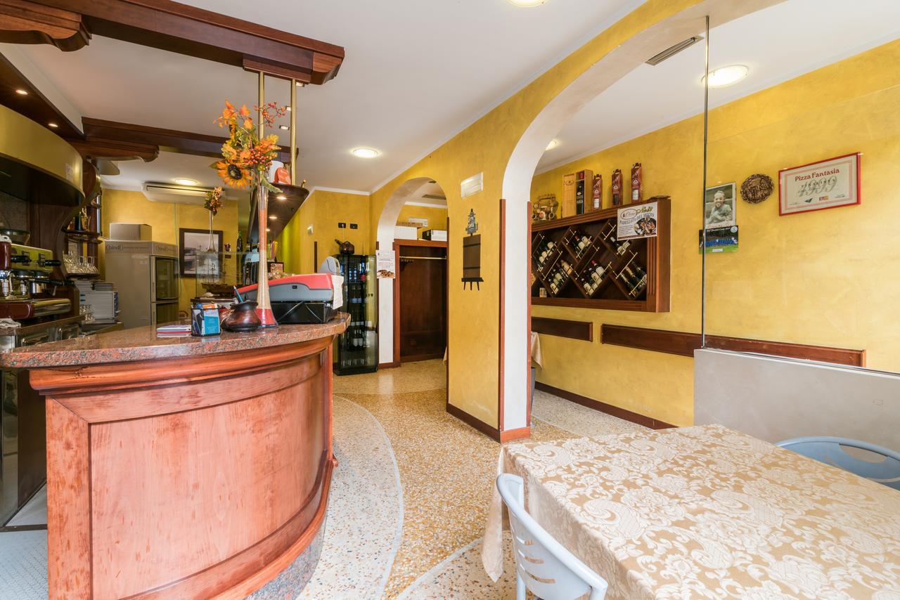 Il Torchio Di Alchieri Moreno E C Sas Pizzighettone Extérieur photo