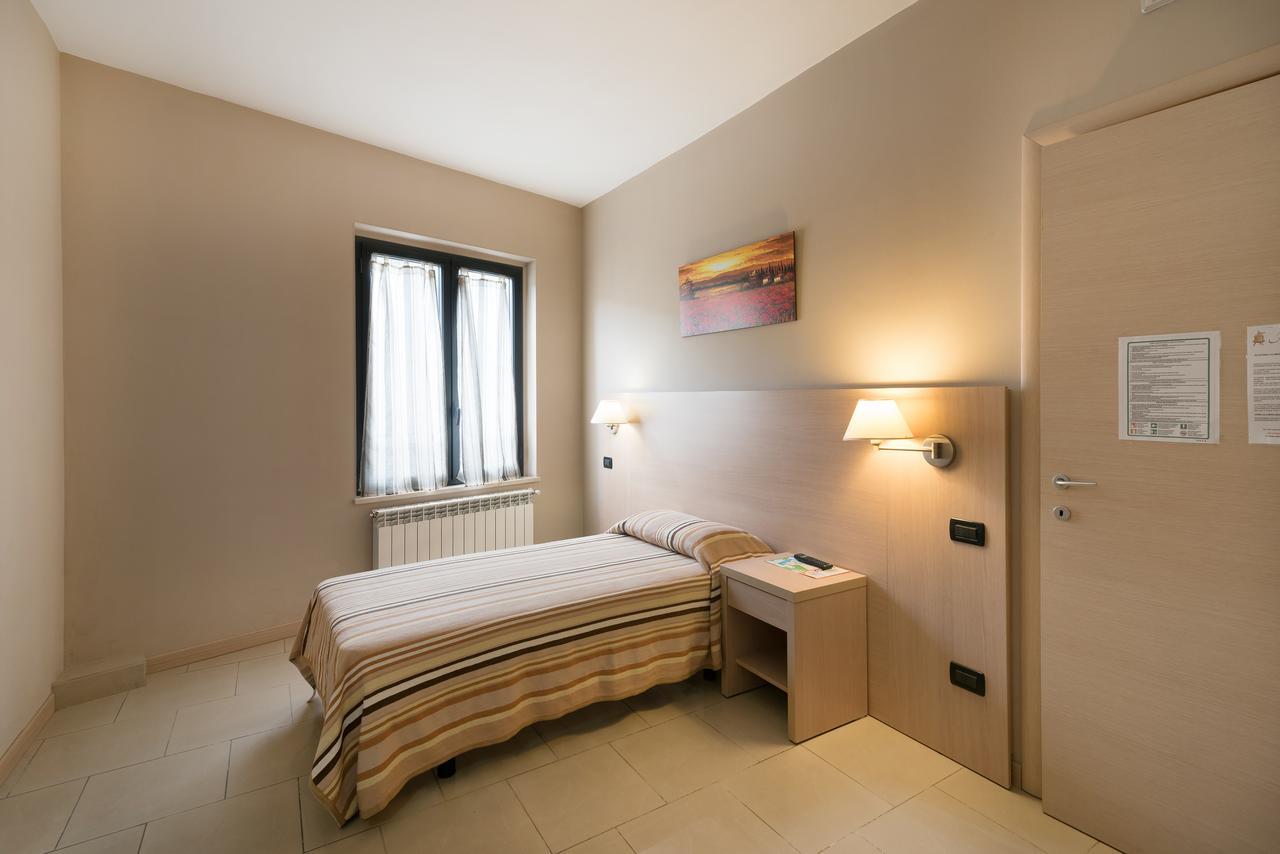 Il Torchio Di Alchieri Moreno E C Sas Pizzighettone Extérieur photo